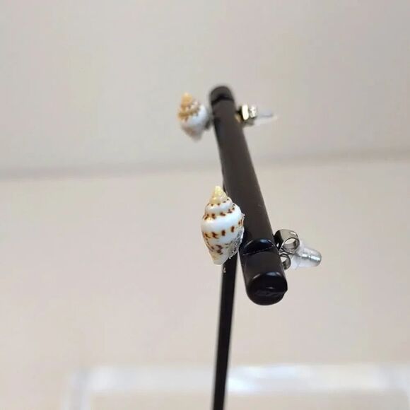 Seashell Necklace and Earrings Set Clearwater Beach Florida Handmade - Picture 5 of 12